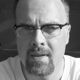Aaron Belz