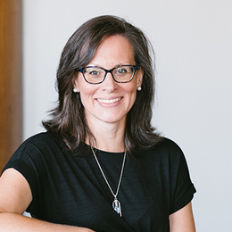 Andrea Mrozek